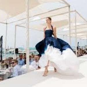 ◇$6,890 OSCAR DE LA RENTA NEW SILK DIP-DYED BALL GOWN BLUE WHITE US 12 L